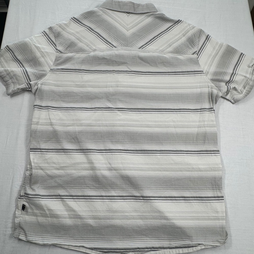 KUHL Button Down Shirt Mens Large Gray Striped Short Sleeve Snap Front Outdoor - Picture 3 of 8